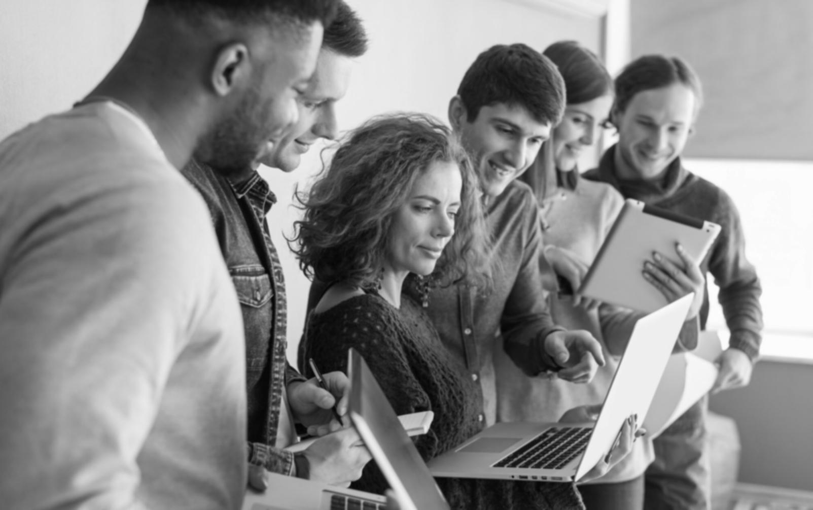 Espace de travail collaboratif d'analystes financiers